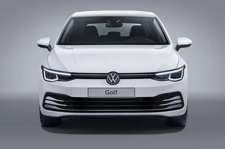 Volkswagen Golf 8 - 42