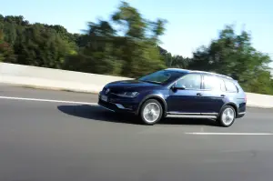 Volkswagen Golf Alltrack Prova su strada 2016 - 26