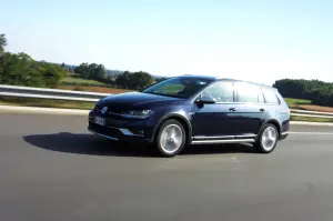 Volkswagen Golf Alltrack Prova su strada 2016 - 29