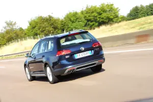 Volkswagen Golf Alltrack Prova su strada 2016 - 33