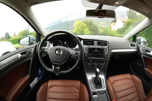 Volkswagen Golf Alltrack Prova su strada 2016