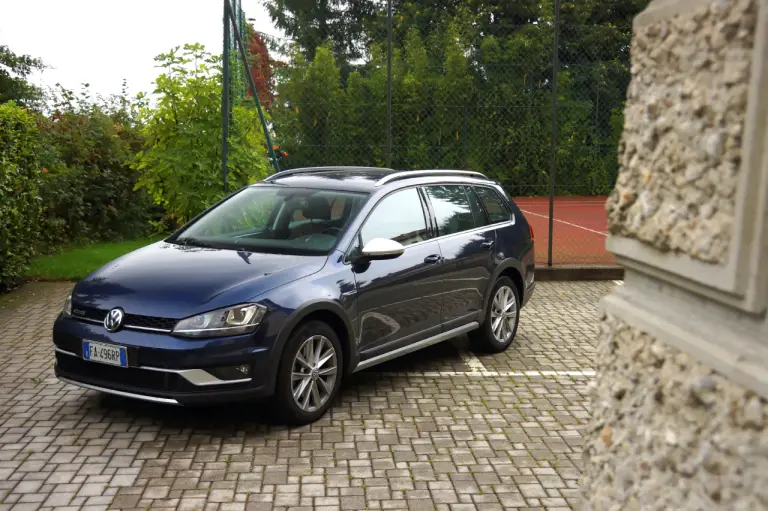 Volkswagen Golf Alltrack Prova su strada 2016 - 82