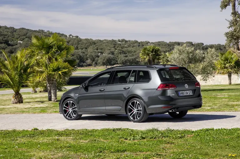 Volkswagen Golf Alltrack - R Variant - GTD Variant - 18