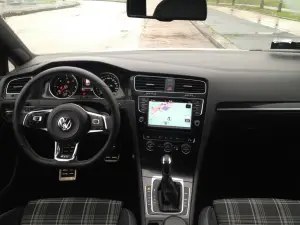 Volkswagen Golf GTD: prova su strada - 11