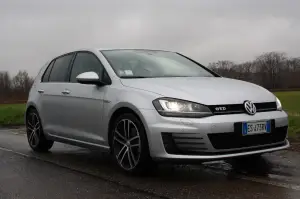 Volkswagen Golf GTD: prova su strada - 25