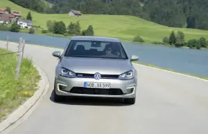 Volkswagen Golf GTE - 2015