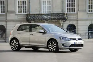 Volkswagen Golf GTE - 2015