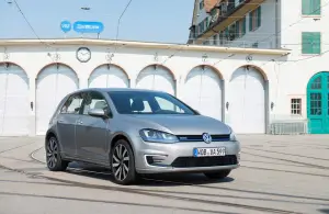 Volkswagen Golf GTE - 2015