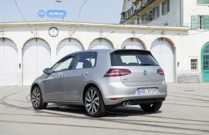 Volkswagen Golf GTE - 2015