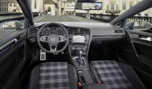 Volkswagen Golf GTE - 2015