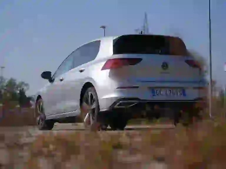 Volkswagen Golf GTE 2021 - Prova su Strada - 8
