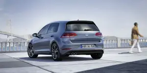 Volkswagen Golf GTE e GTD 2017 - 10