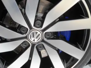 Volkswagen Golf GTE primo contatto - 7