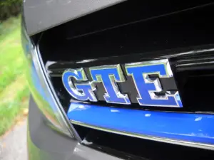 Volkswagen Golf GTE primo contatto