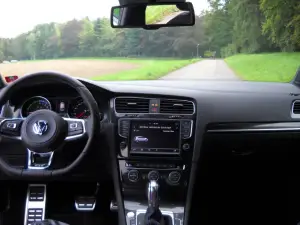 Volkswagen Golf GTE primo contatto