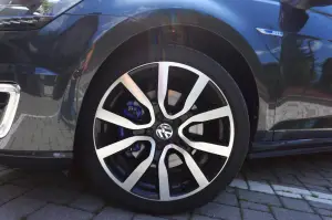Volkswagen Golf GTE - Prova su strada 2016