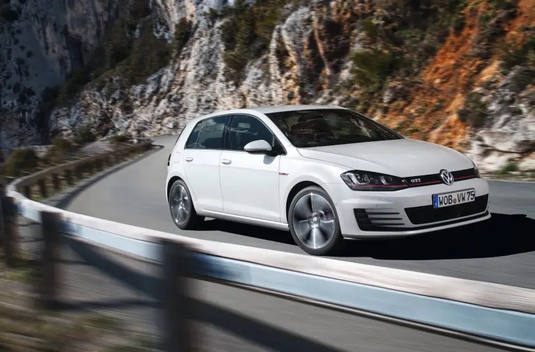 Volkswagen Golf GTI 2014 - 10