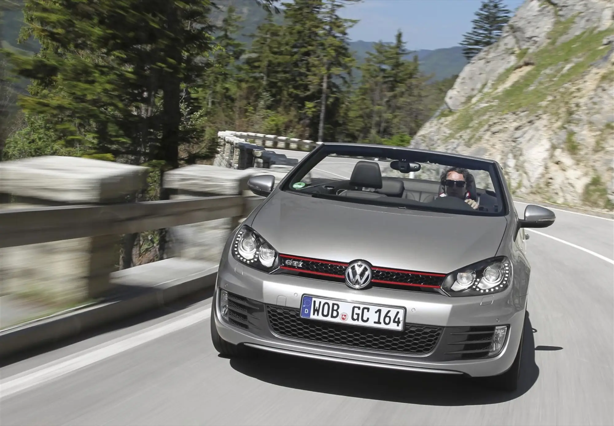 Volkswagen Golf GTI Cabrio - Foto ufficiali maggio 2012 - 30