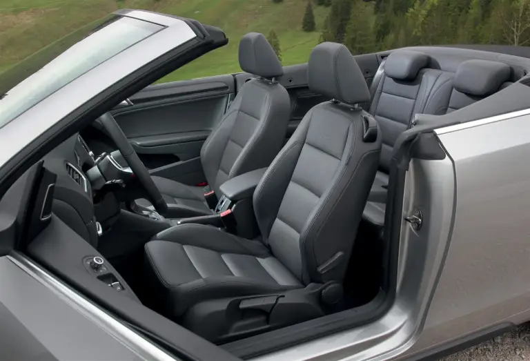 Volkswagen Golf GTI Cabrio - Foto ufficiali maggio 2012 - 39