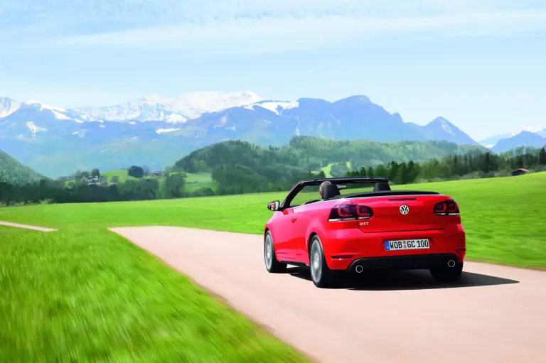 Volkswagen Golf GTI Cabriolet 2012 nuove immagini - 4