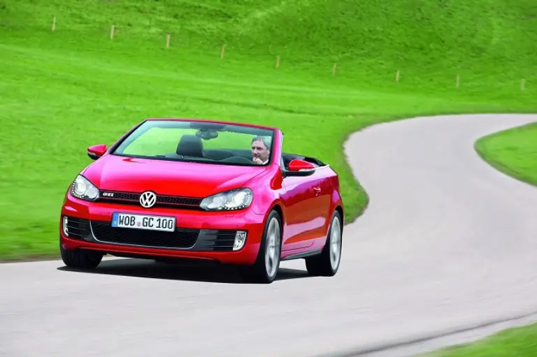 Volkswagen Golf GTI Cabriolet 2012 nuove immagini - 1