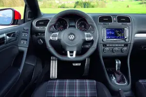 Volkswagen Golf GTI Cabriolet 2012 nuove immagini - 16