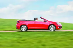 Volkswagen Golf GTI Cabriolet 2012 nuove immagini - 25