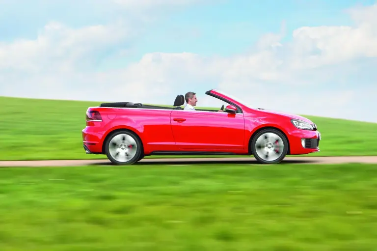 Volkswagen Golf GTI Cabriolet 2012 nuove immagini - 25