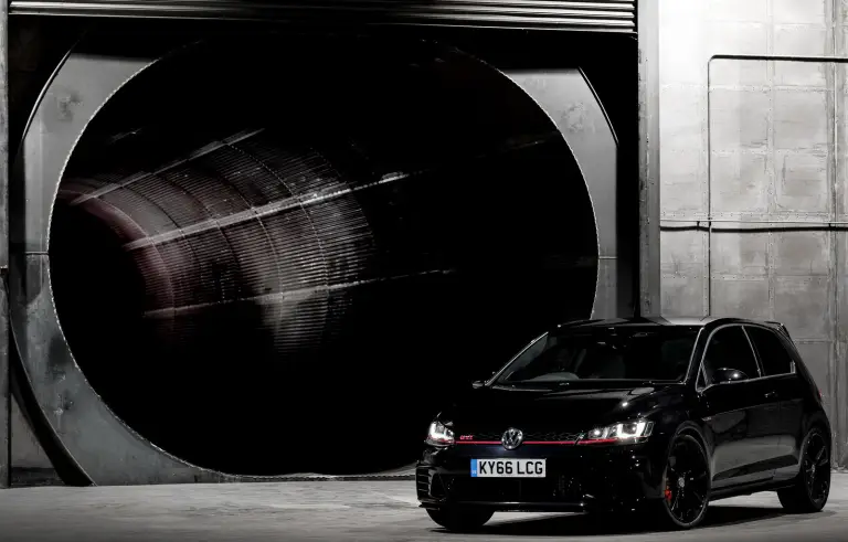 Volkswagen Golf GTI Clubsport Edition 40  - 7