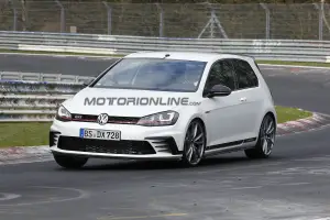 Volkswagen Golf GTI Clubsport S - Foto spia 22-04-2016