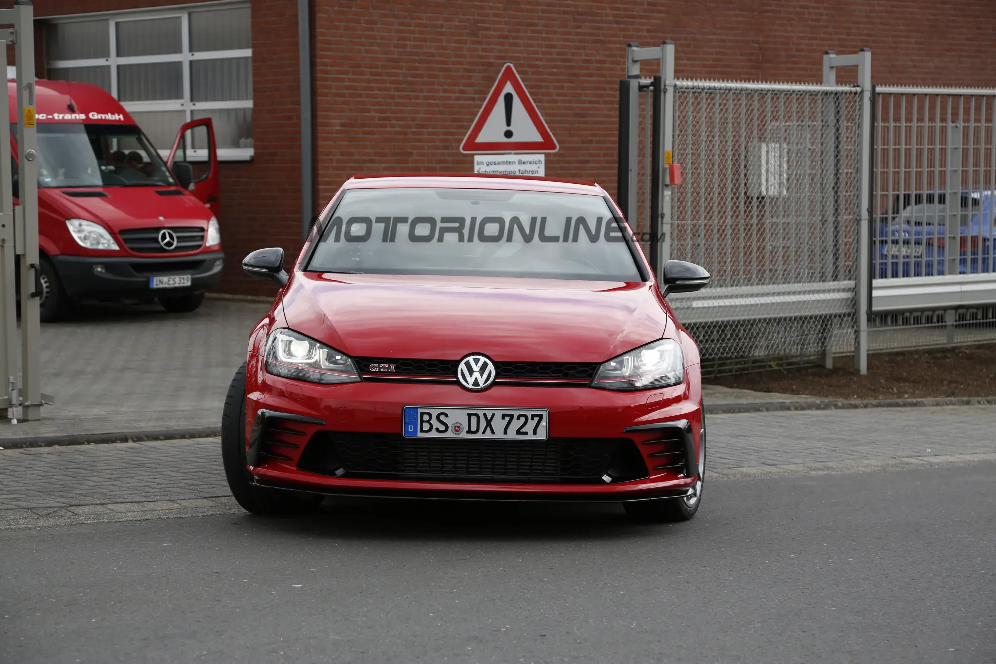 Volkswagen Golf GTI Clubsport S - Foto spia 22-04-2016 - 1