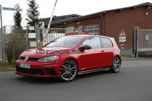 Volkswagen Golf GTI Clubsport S - Foto spia 22-04-2016