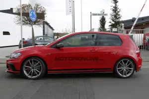 Volkswagen Golf GTI Clubsport S - Foto spia 22-04-2016