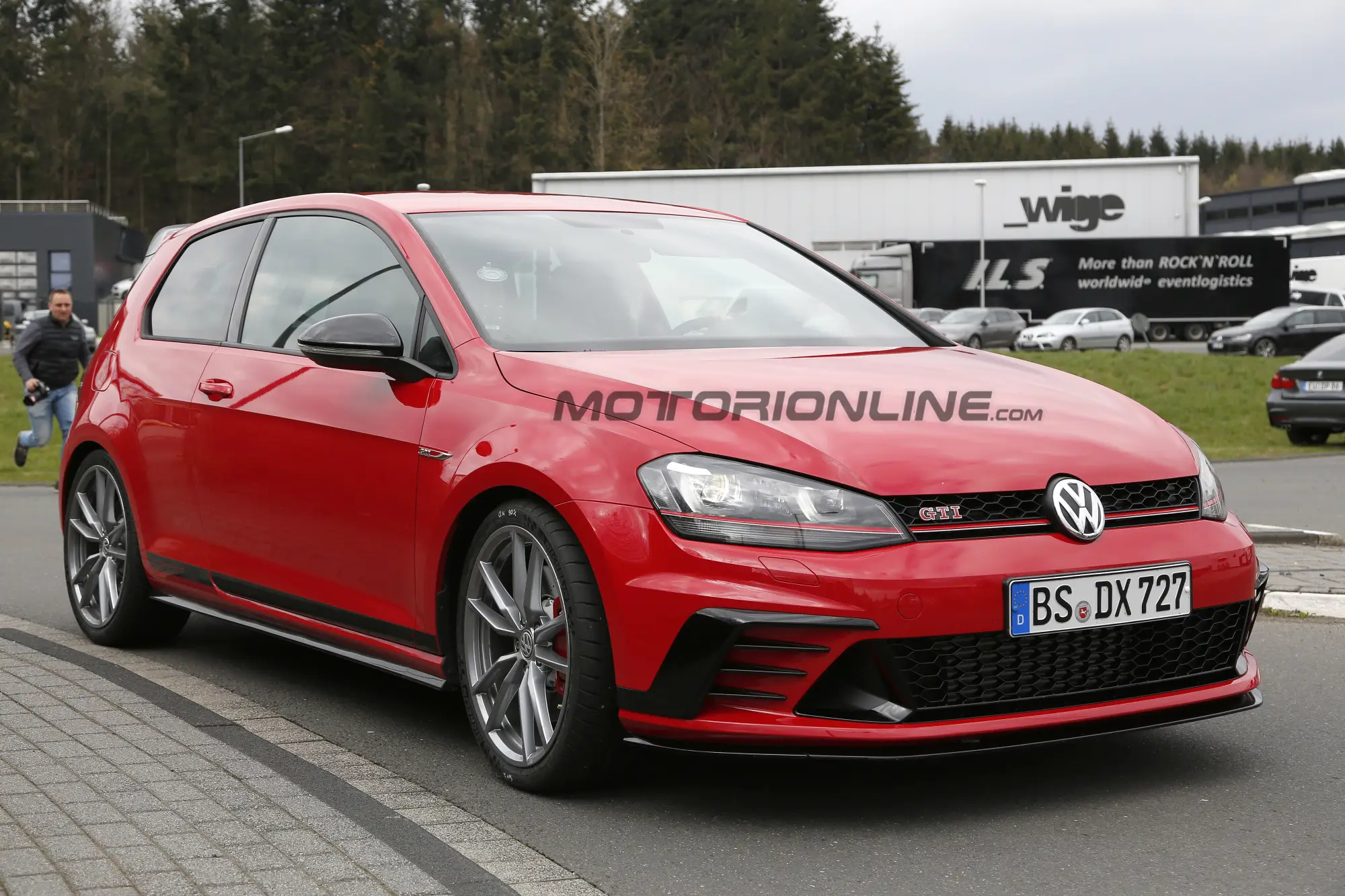 Volkswagen Golf GTI Clubsport S - Foto spia 22-04-2016 - 7