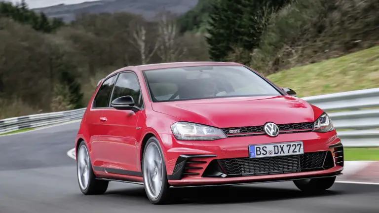 Volkswagen Golf GTI Clubsport S - 13