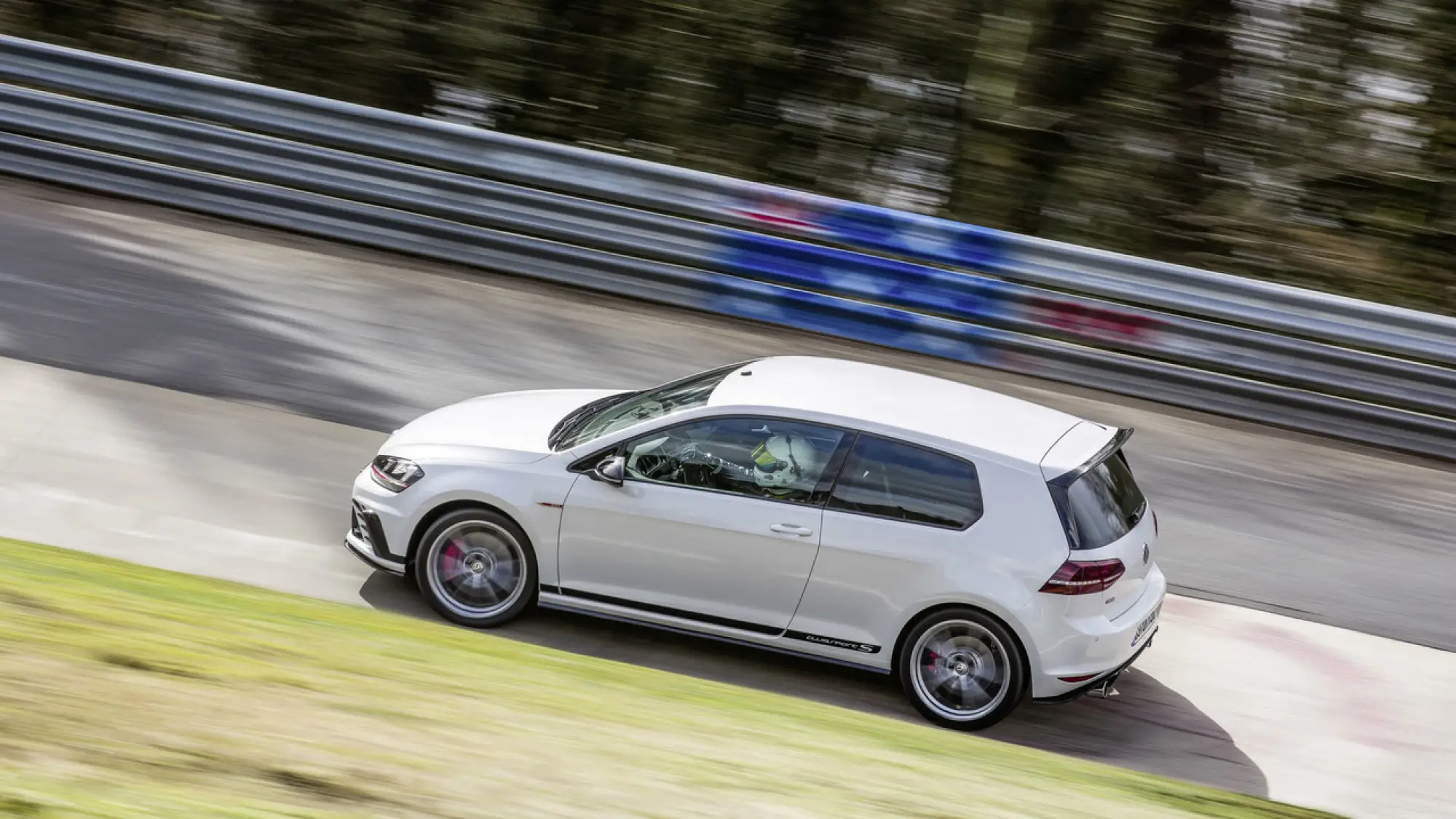 Volkswagen Golf GTI Clubsport S - 3