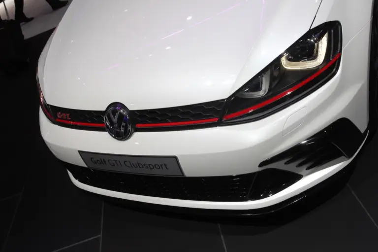 Volkswagen Golf GTI Clubsport - Salone di Francoforte 2015 - 4