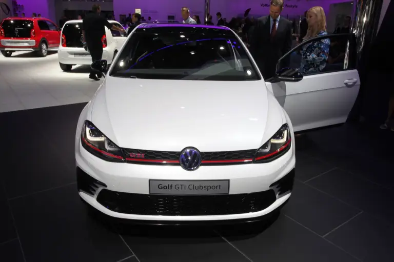 Volkswagen Golf GTI Clubsport - Salone di Francoforte 2015 - 9