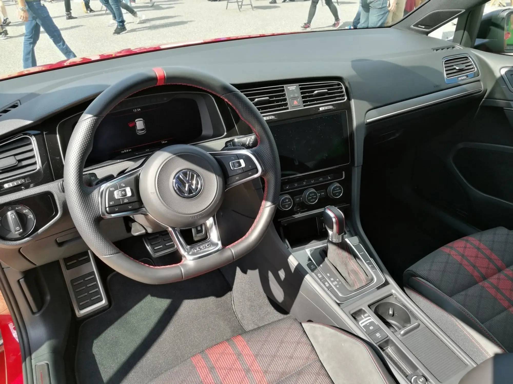 Volkswagen Golf GTI TCR Concept 2018  - 14