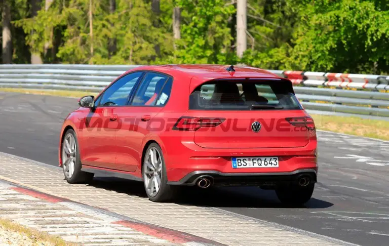 Volkswagen Golf GTI TCR - Foto spia 13-05-2020 - 6