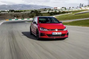 Volkswagen Golf GTI TCR - Foto ufficiali - 17