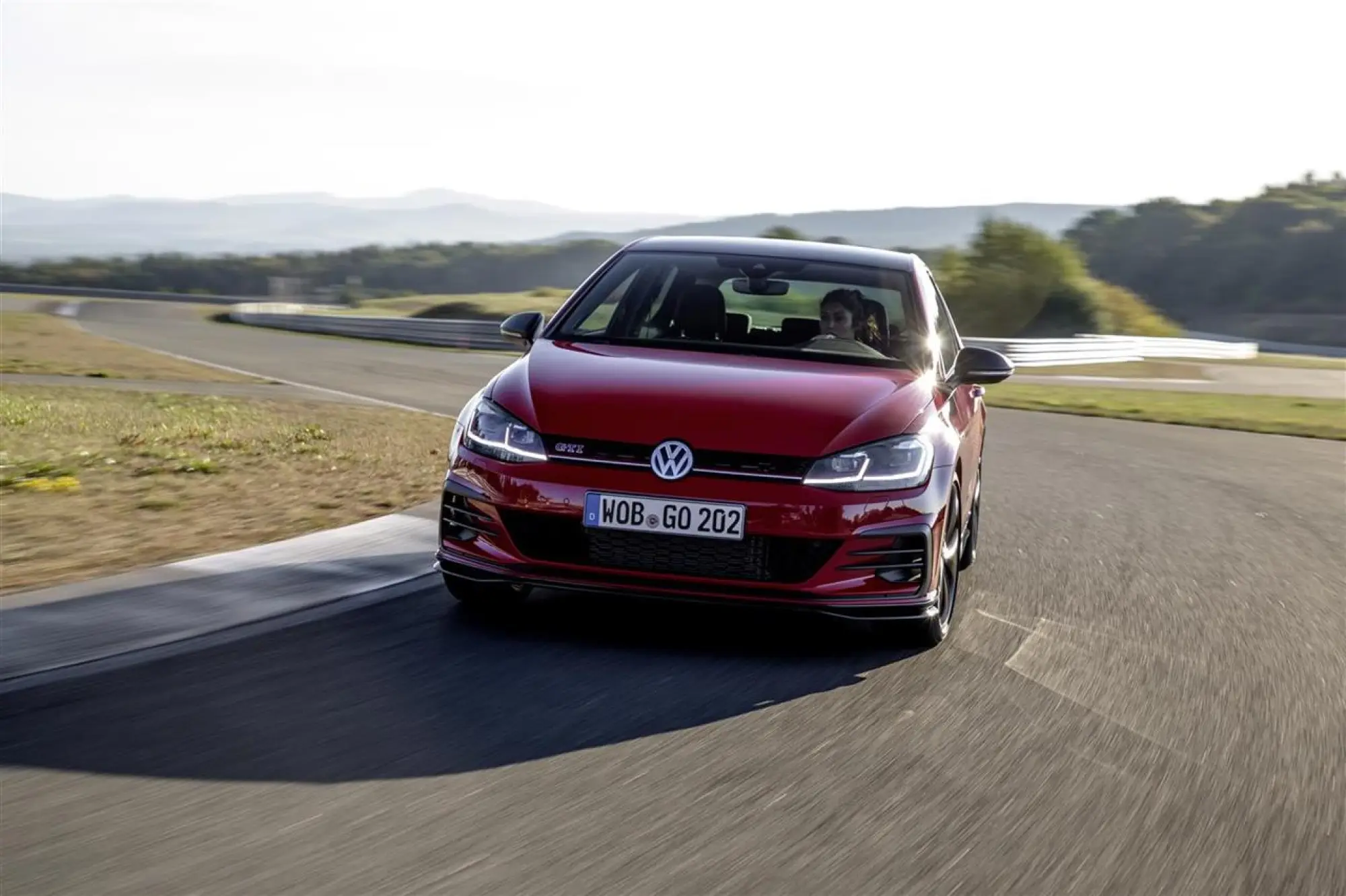 Volkswagen Golf GTI TCR - Foto ufficiali - 5