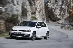 Volkswagen Golf GTI - 2