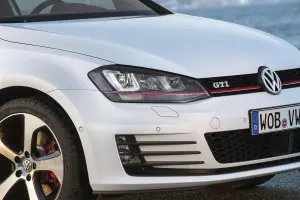 Volkswagen Golf GTI - 7