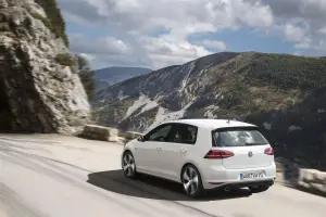 Volkswagen Golf GTI - 15