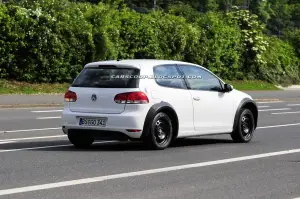 Volkswagen Golf Mk7 - Foto spia 27-06-2010 - 7