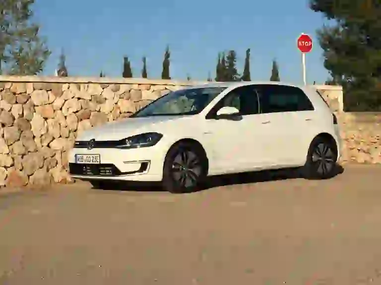 Volkswagen Golf MY 2017 - Prova di e-Golf, GTE, GTI Performance e R - 13