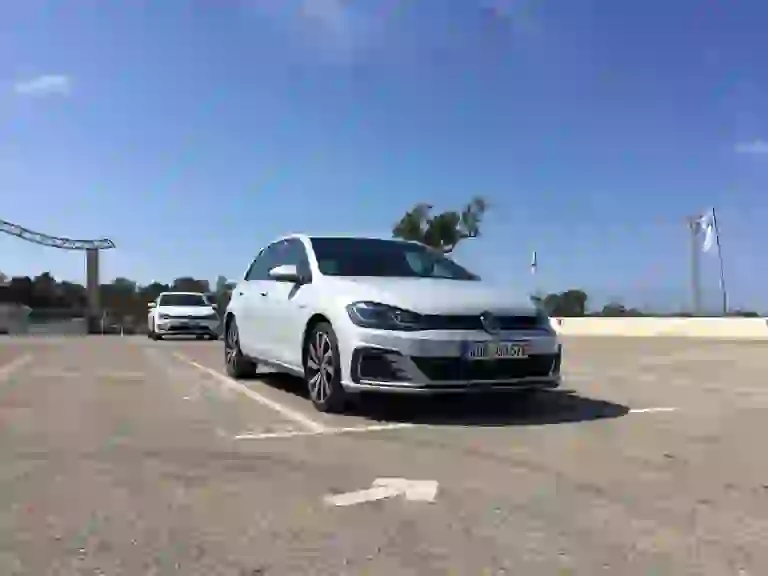 Volkswagen Golf MY 2017 - Prova di e-Golf, GTE, GTI Performance e R - 74