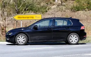 Volkswagen Golf MY 2020 - Foto spia 29-04-2019