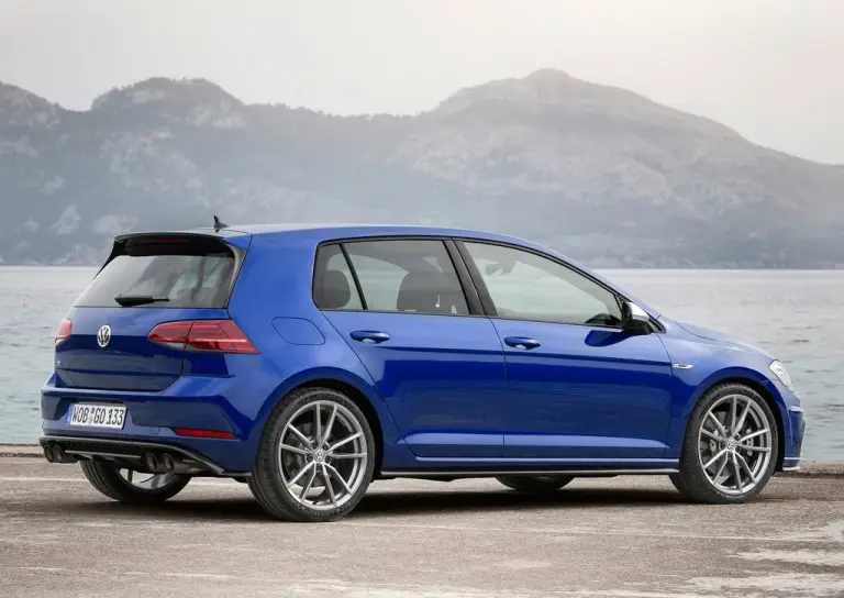 Volkswagen Golf R 2017 - 10